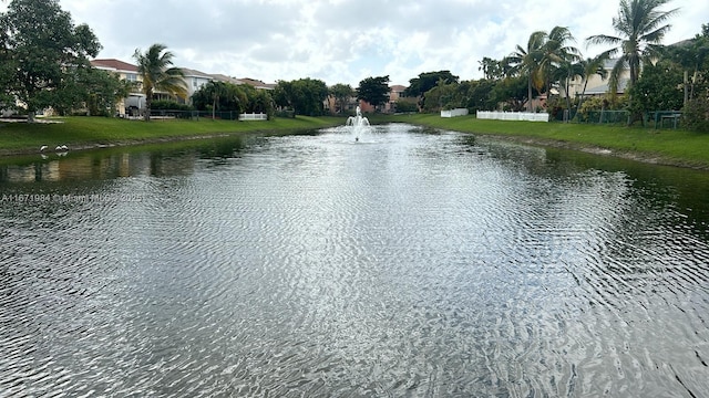 4046 Eastridge Dr, Deerfield Beach, FL 33064 - water view featuring fence