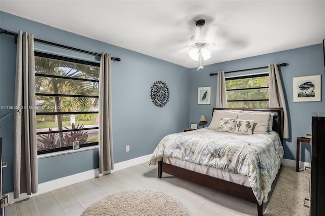 bedroom with ceiling fan