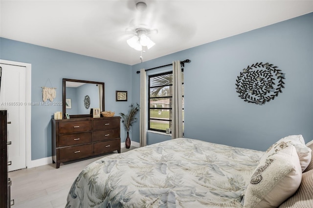 bedroom with ceiling fan