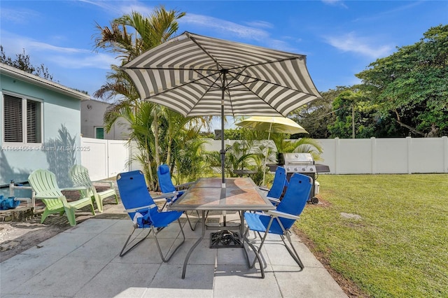 view of patio / terrace with a grill