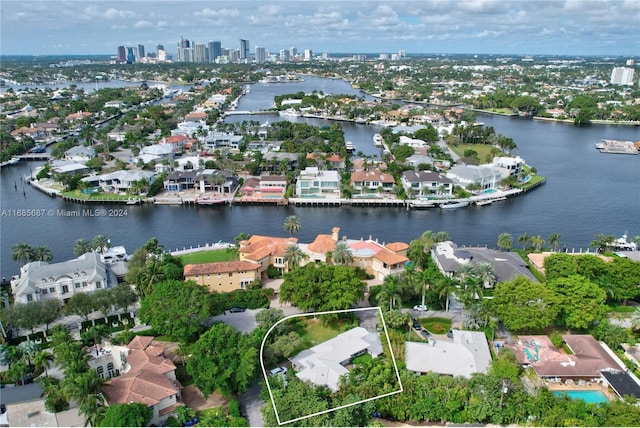 Listing photo 3 for 1236 E Lake Dr, Fort Lauderdale FL 33316