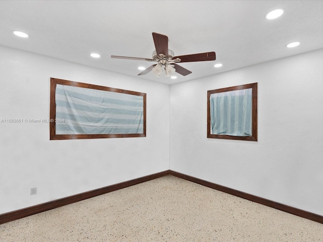 empty room with ceiling fan