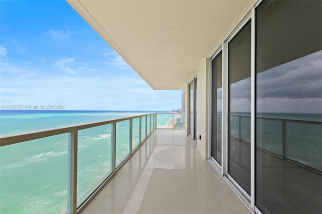 16699 Collins Ave Unit 2202, Sunny Isles Beach, FL 33160 - balcony featuring a water view