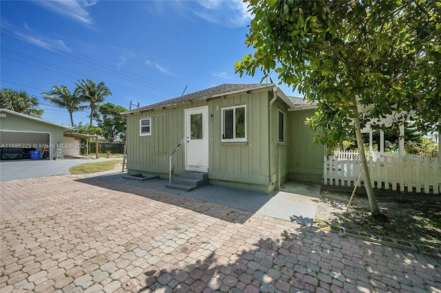 830 S Ridge St, Lake Worth, FL 33460 - view of outdoor structure with entry steps and fence