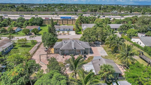 830 S Ridge St, Lake Worth, FL 33460 - view of subject property with a tree filled landscape