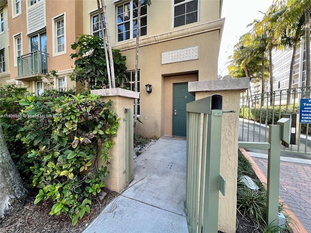 view of entrance to property