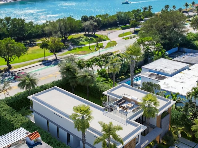 910 N Venetian Dr, Miami Beach, FL 33139 - photo 2