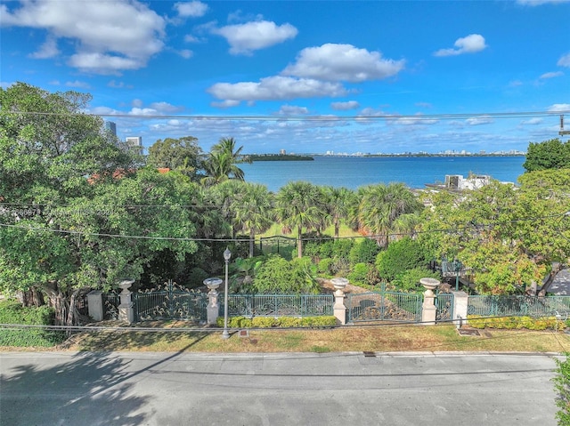 910 N Venetian Dr, Miami Beach, FL 33139 - photo 20