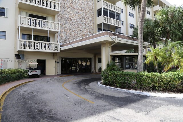 800 NE 195th St Unit 501, Miami, FL 33179 - photo 37