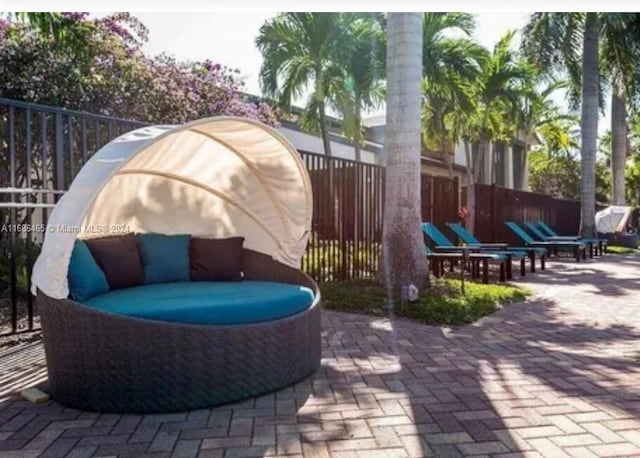 833 Millbrae Ct Unit 5, West Palm Beach, FL 33401 - view of patio with an outdoor hangout area