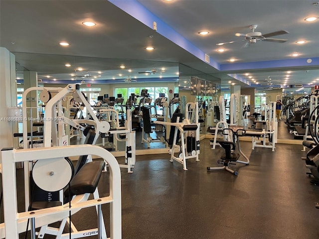 exercise room featuring ceiling fan