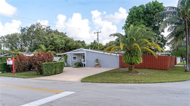 view of front of house with a front yard