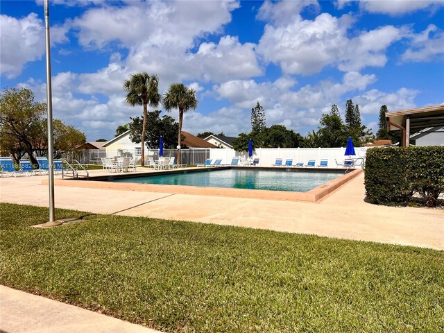 8320 E Waccamaw Ln E, Lake Worth, FL 33467 - photo 32