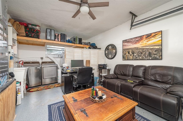 living room with ceiling fan and washer and clothes dryer