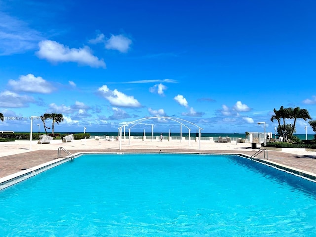 view of swimming pool