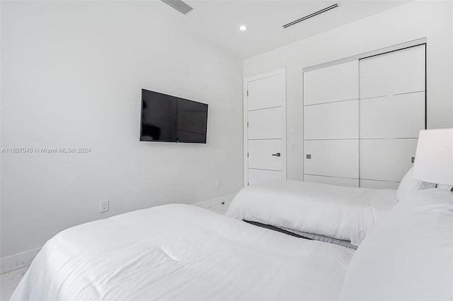 bedroom featuring a closet