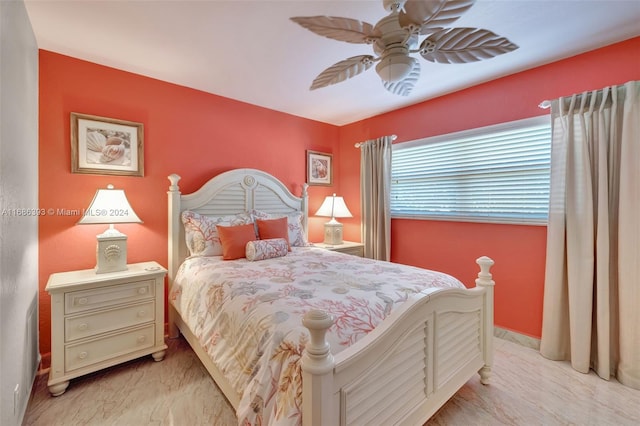 bedroom with ceiling fan