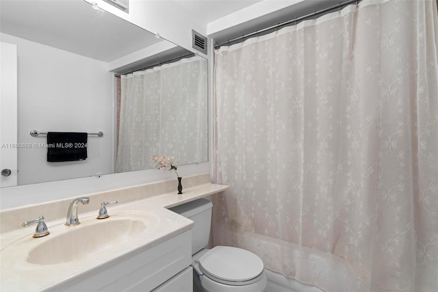 1600 S Ocean Dr Unit 5J, Hollywood, FL 33019 - full bath featuring toilet, vanity, and shower / tub combo with curtain