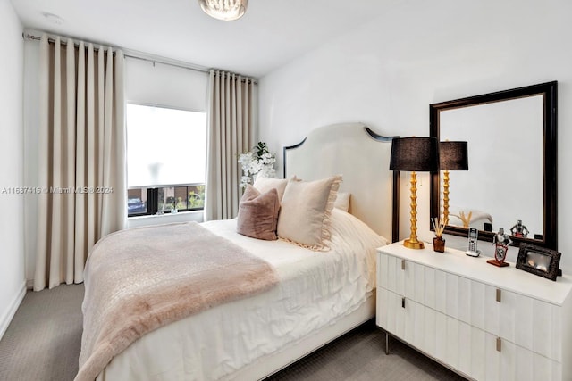 bedroom featuring carpet floors