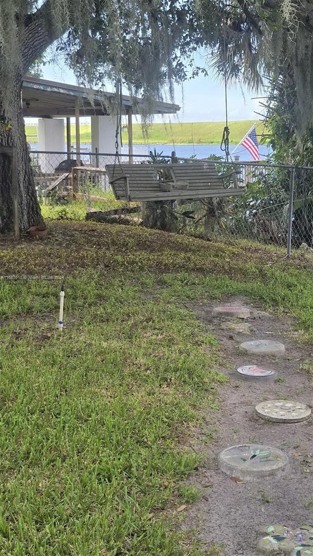 view of yard with a water view