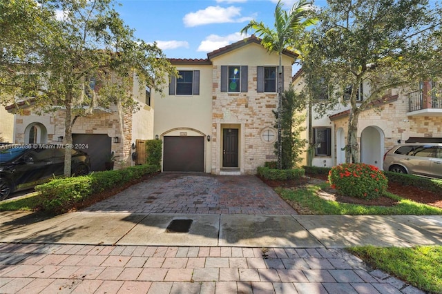 view of front of house featuring a garage