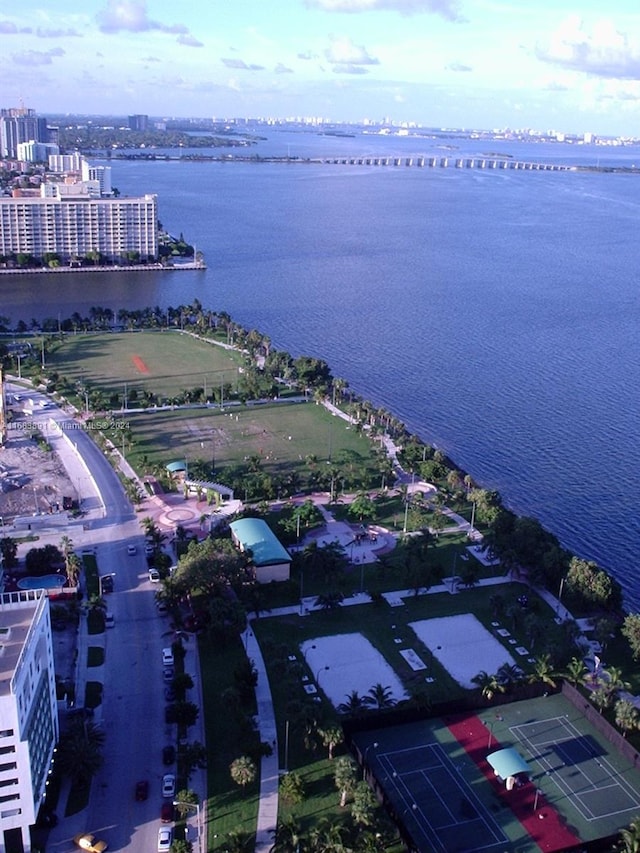 bird's eye view with a water view