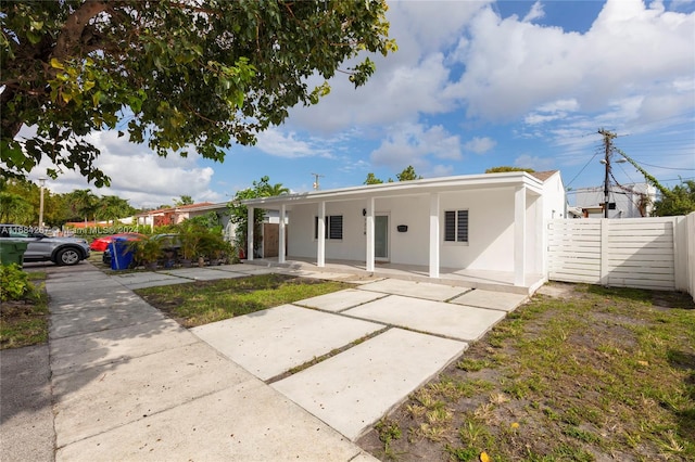 view of front of house