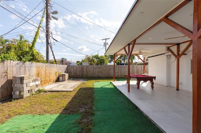 view of yard featuring a patio