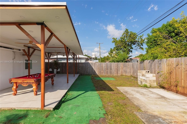 view of yard featuring a patio area