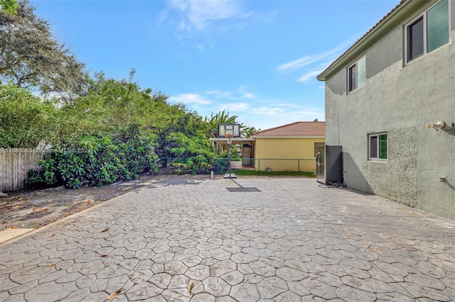 view of yard with a patio