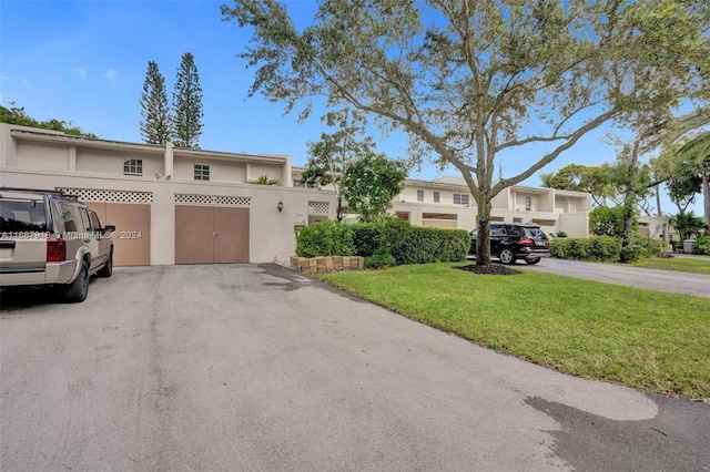 view of front of home with a front yard