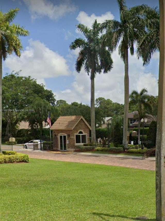 Listing photo 3 for 8280 NW 43rd St, Coral Springs FL 33065