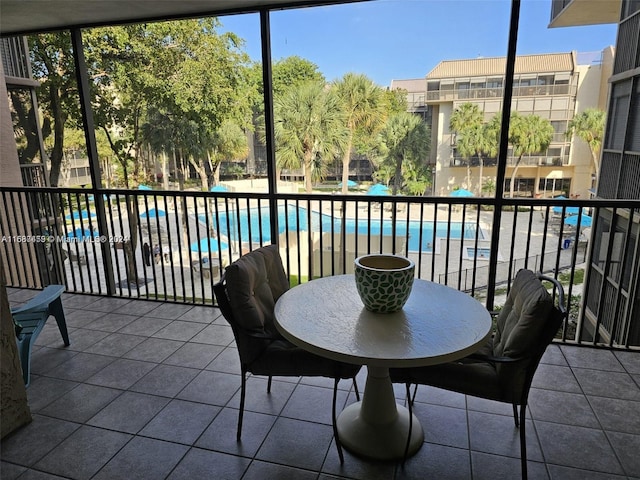 view of sunroom / solarium