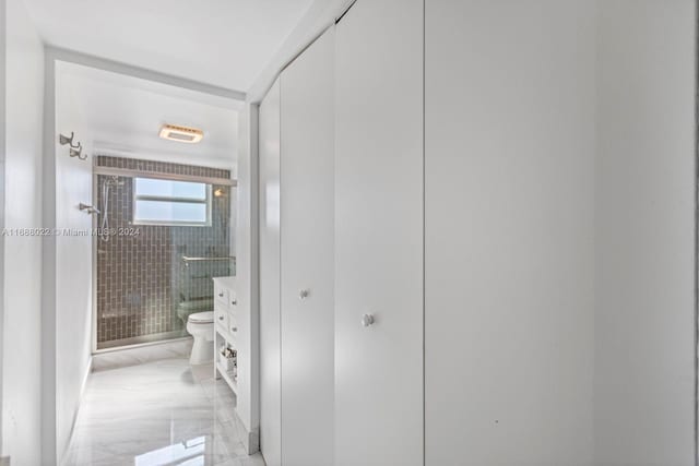 180 NE 12th Ave Unit 12E, Hallandale Beach, FL 33009 - view of corridor