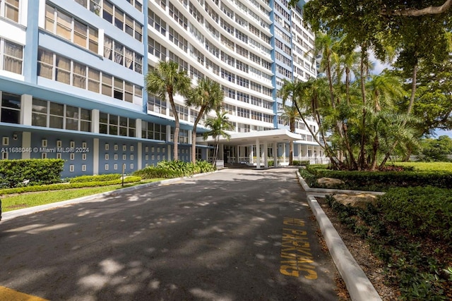 7441 Wayne Ave Unit 2K, Miami Beach, FL 33141 - photo 2