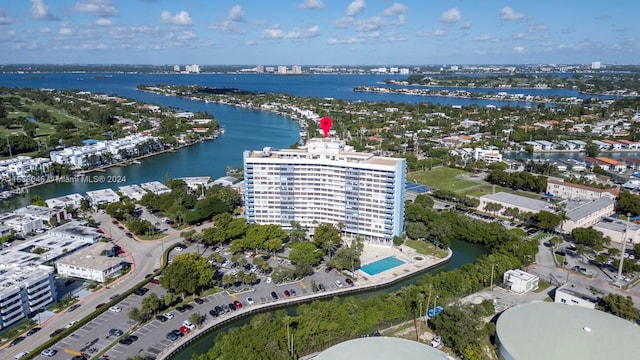 bird's eye view with a water view