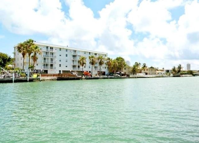 1201 Marseille Dr Unit 17, Miami Beach, FL 33141 - water view