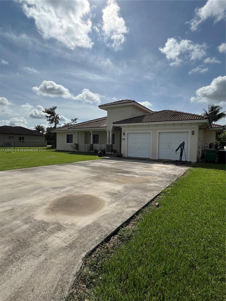 20494 SW 325th St, Homestead, FL 33030 - photo 1