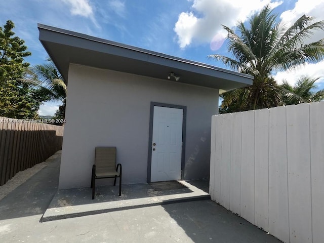 view of entrance to property