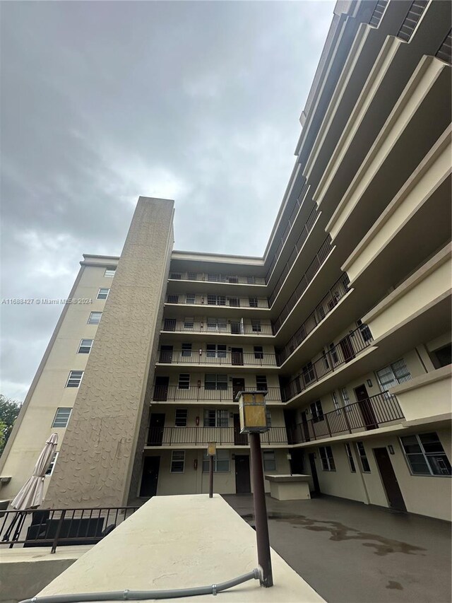 1811 Jefferson St Unit 210, Hollywood, FL 33020 - view of apartment building / complex