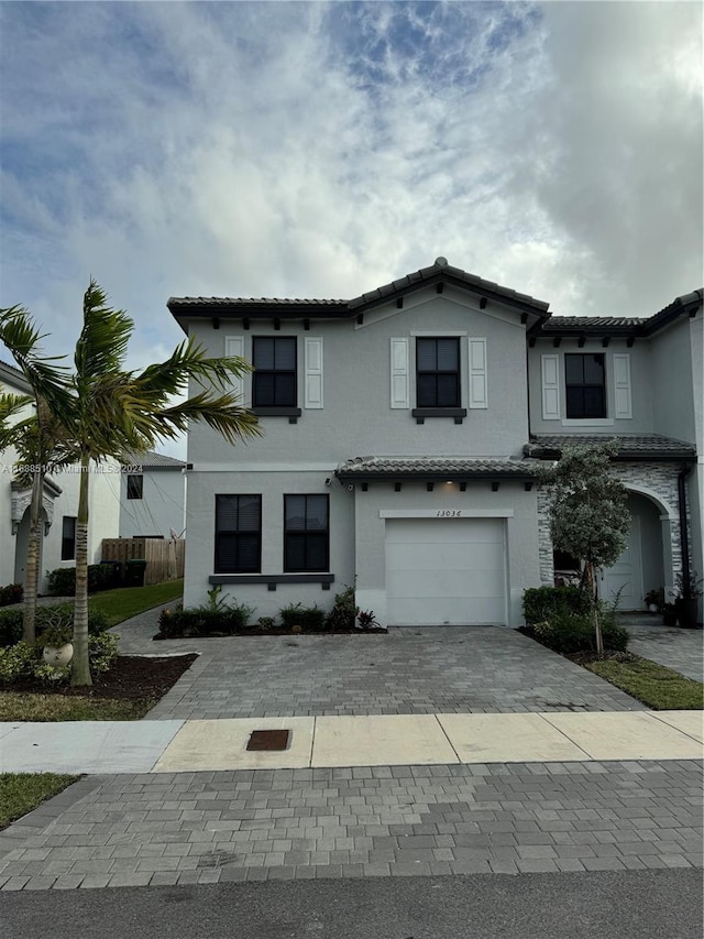 view of front facade with a garage