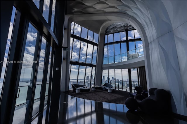 1000 Biscayne Blvd Unit 2702, Miami, FL 33132 - living area with a towering ceiling