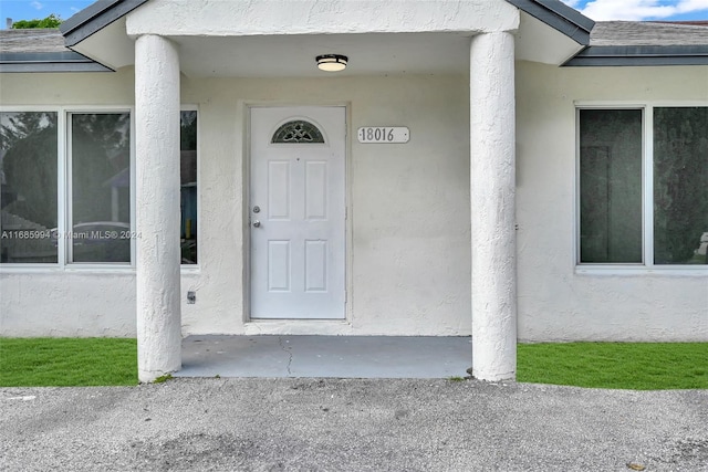 view of property entrance