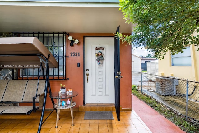 view of entrance to property