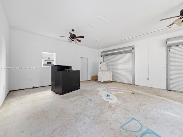 garage with ceiling fan