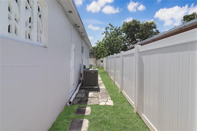 view of yard with cooling unit