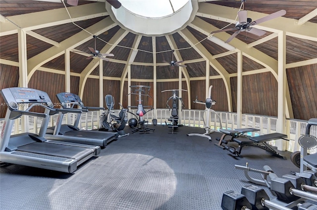 exercise room featuring ceiling fan