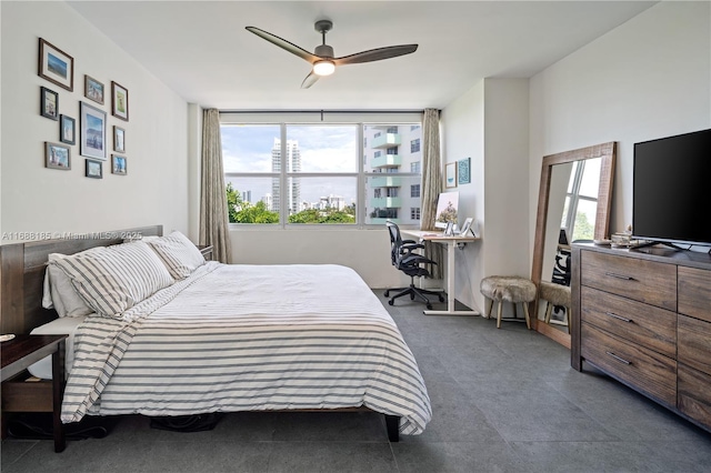 bedroom featuring ceiling fan