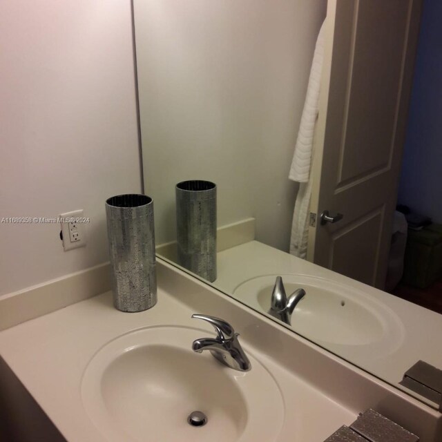 bathroom with vanity