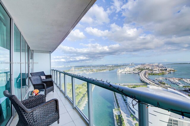 888 Biscayne Blvd Unit 4007, Miami, FL 33132 - balcony featuring a water view and view of marina